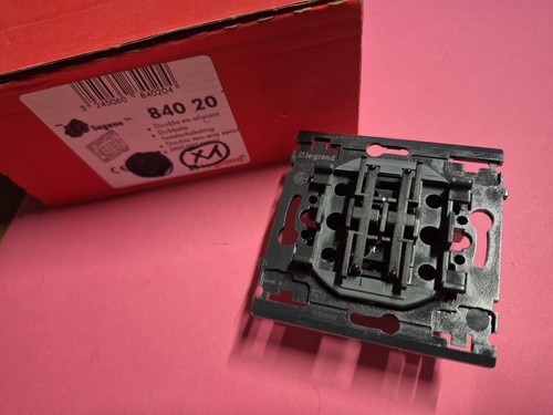 Legrand sagane 84020 840 - ou,